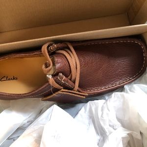 CLARKS BROWN LEATHER SIZE 8.5 WALLABEE